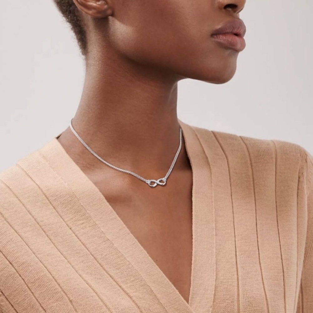 Tiffany & Co. Infinity Pendant Necklace in Sterling Silver